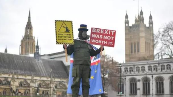 El apoyo al Brexit registra mínimos históricos, según una encuesta