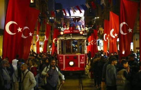 Turquía acusa a 17 personas por la explosión que dejó seis muertos en Estambul