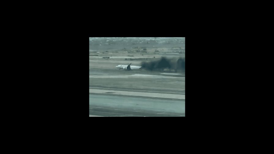 Avión se incendia en pista de aterrizaje del aeropuerto Jorge Chávez en Lima, Perú