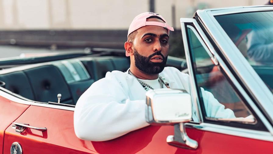 Reguetonero Eladio Carrión resalta sus vivencias del amor y crianza en su nuevo disco Reguetonero Eladio Carrión resalta sus vivencias del amor y crianza en su nuevo disco