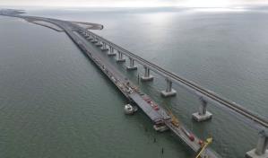 Rusia dice que está fortificando la península anexionada de Crimea