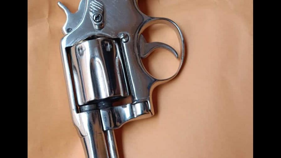 Policía mata uno de dos acusados de ultimar teniente coronel de la institución