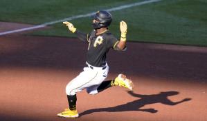 Dominicano Miguel Andújar acuerda contrato de una campaña con Piratas