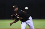 Águilas Cibaeñas vuelven a la cima del torneo al derrotar a los Tigres del Licey Águilas Cibaeñas vuelven a la cima del torneo al derrotar a los Tigres del Licey