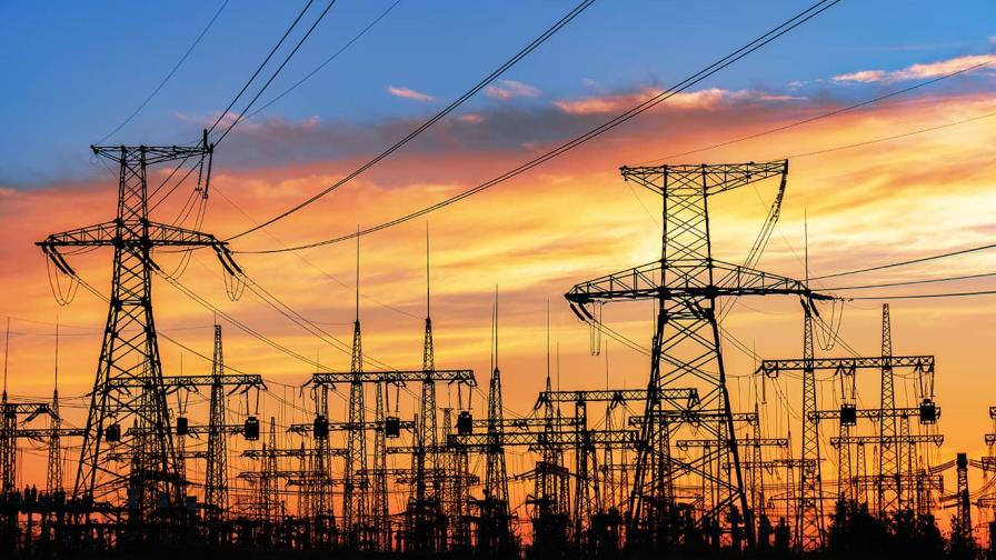Falta de acciones coherentes prolongan un escenario eléctrico difícil
