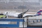 Perú: Aeropuerto niega culpa de bomberos en choque de avión