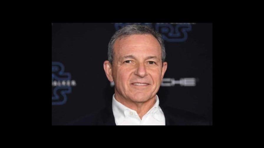 Disney trae de vuelta a Robert Iger como su consejero delegado