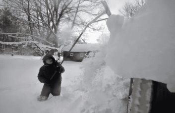 Temperaturas más cálidas para Buffalo este lunes, tras nevada histórica
