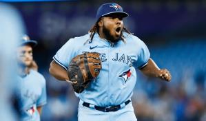 Guerrero Jr. Soto y Machado encabezan lista preliminar de República Dominicana para el Clásico