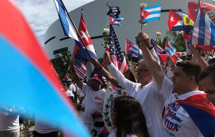 Opositores impedidos de volver a Cuba se dicen ignorados en acuerdos con EEUU