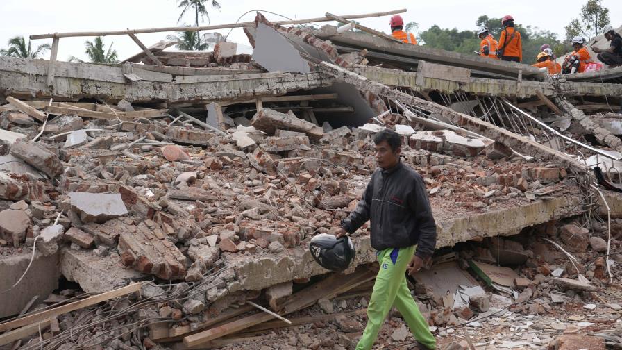 Indonesia cifra en 268 los muertos por el terremoto de 5,6 de magnitud Indonesia cifra en 268 los muertos por el terremoto de 5,6 de magnitud