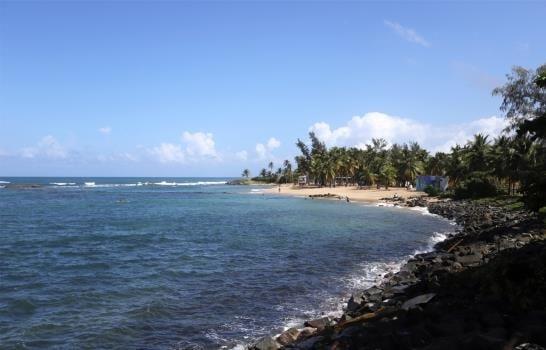 Puerto Rico se levanta contra la privatización de sus playas