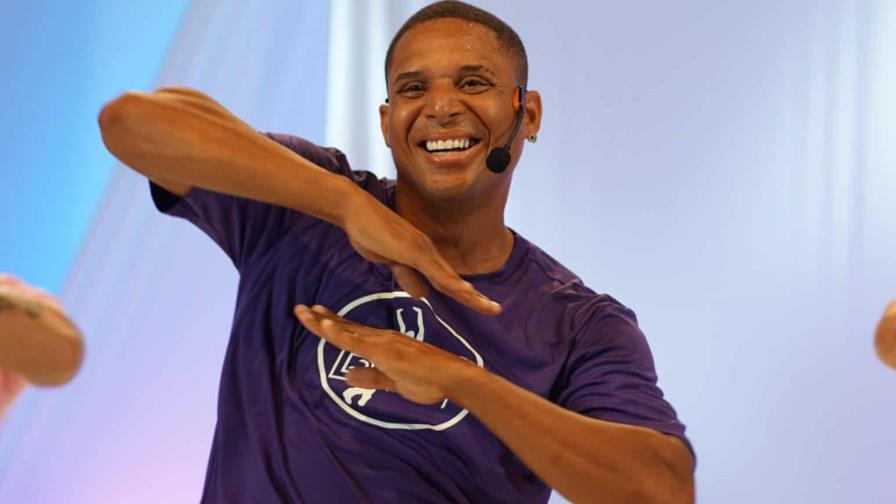 Conoce a Micho Valdes, el influencer de baile y coreógrafo profesional Conoce a Micho Valdes, el influencer de baile y coreógrafo profesional