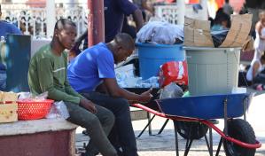 Migrantes haitianos crean su propia economía en la frontera sur de México