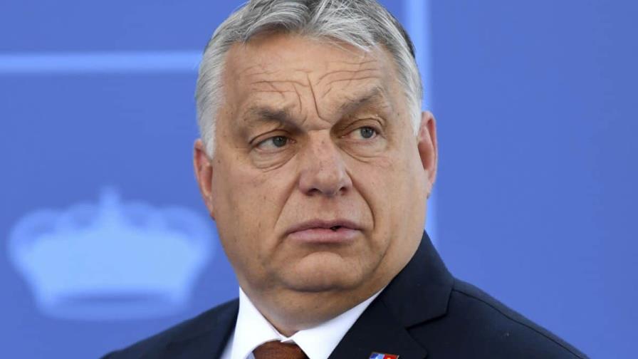 Ucrania convoca a embajador húngaro por bufanda de Orbán de la Gran Hungría Ucrania convoca a embajador húngaro por bufanda de Orbán de la Gran Hungría