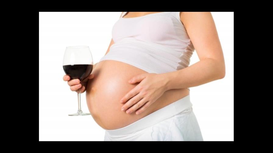 Beber en el embarazo, incluso poco, produce cambios en el cerebro del bebé Beber en el embarazo, incluso poco, produce cambios en el cerebro del bebé