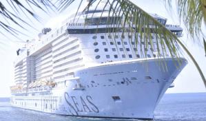 Primer crucero tipo Oasis atraca en el Puerto Turístico La Romana