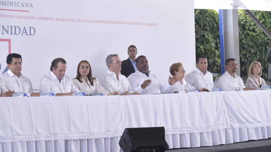 Presidente Abinader inaugura programa Oportunidad 14/24 en La Romana   