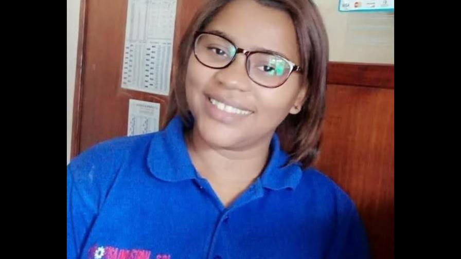 Esposo e hijos lloran de impotencia tras nueve meses de la desaparición de Yanuris Santana Esposo e hijos lloran de impotencia tras nueve meses de la desaparición de Yanuris Santana