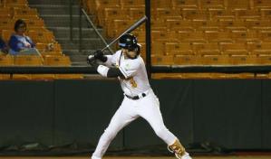 Osvaldo Mart&iacute;nez y Delvin P&eacute;rez guian victoria de Carolina