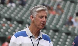 Filis extienden contrato del presidente Dombrowski