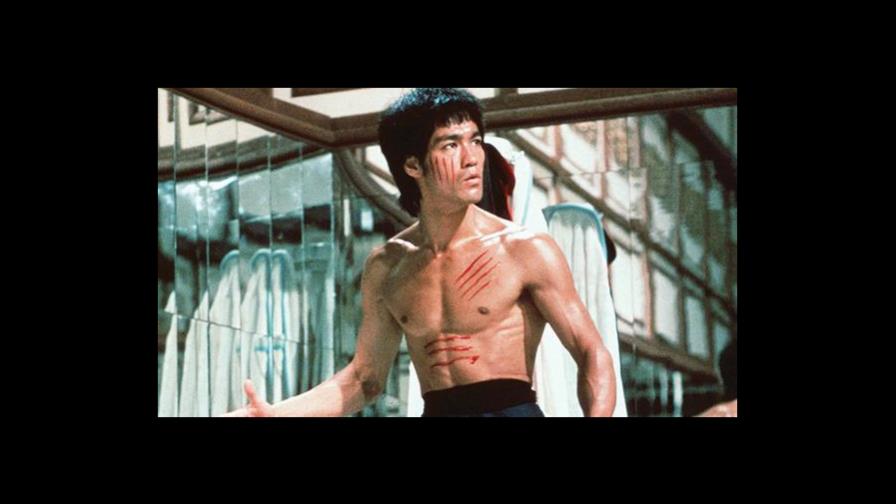 Nuevo estudio revela cuál pudo ser la causa de la muerte de Bruce Lee Nuevo estudio revela cuál pudo ser la causa de la muerte de Bruce Lee