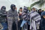 Mexicanos acogen a migrantes en la frontera norte ante el frío y los refugios llenos Mexicanos acogen a migrantes en la frontera norte ante el frío y los refugios llenos