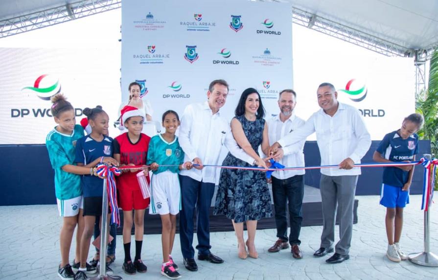 Con una inversión de RD$10 millones entregan remozado parque recreativo en Boca Chica