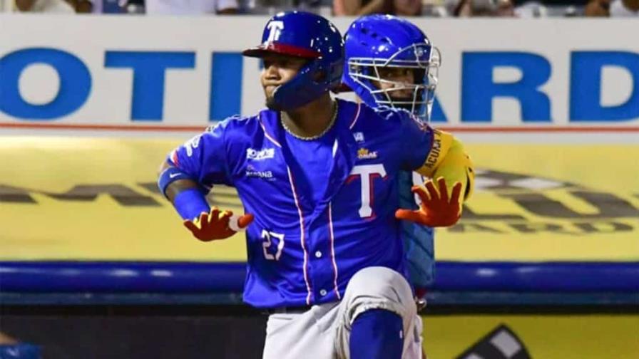 Acuña Jr. conecta jonrón en debut con Tiburones de La Guiara