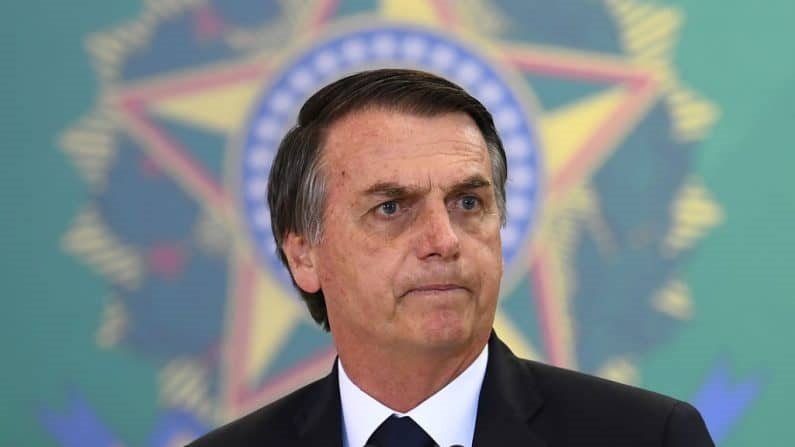 Imponen millonaria multa a partido de Bolsonaro por pedir invalidar comicios