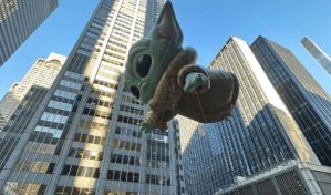 Mariah Carey cierra el desfile de globos por Acción de Gracias en Nueva York