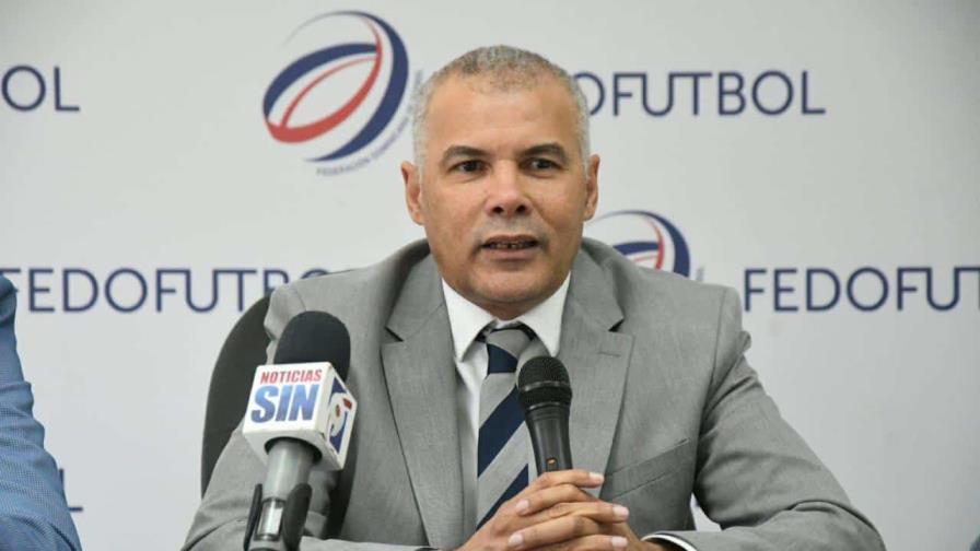 Rubén García rechaza haya deudas con exdirector técnico de selección de fútbol Rubén García rechaza haya deudas con exdirector técnico de selección de fútbol