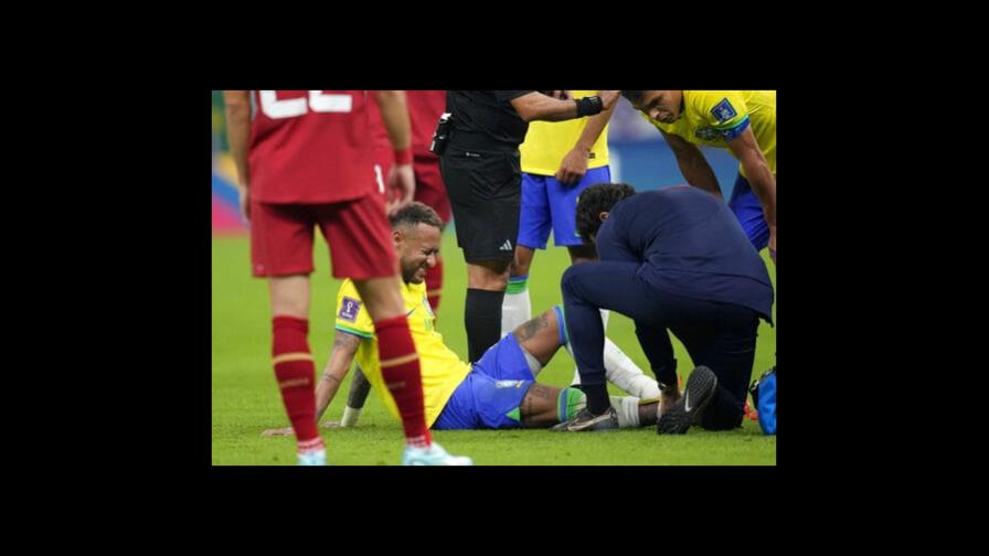 Preocupación en Brasil: Neymar se lesiona tobillo en el debut Preocupación en Brasil: Neymar se lesiona tobillo en el debut