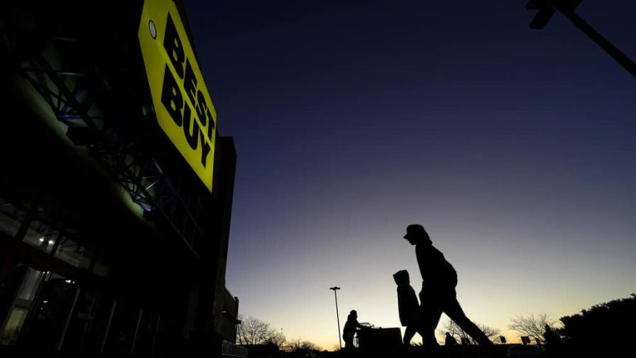 La inflación pesa sobre quienes buscan las ofertas de Black Friday