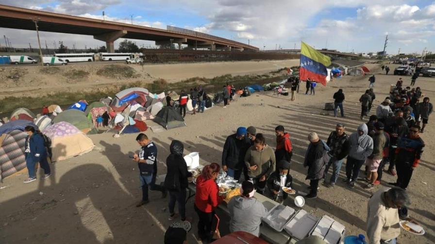 Migrantes se apoyan en el norte de México por el Día de Acción de Gracias Migrantes se apoyan en el norte de México por el Día de Acción de Gracias