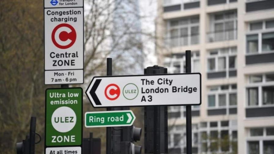Londres extiende a toda la ciudad su restricción de vehículos muy contaminantes Londres extiende a toda la ciudad su restricción de vehículos muy contaminantes