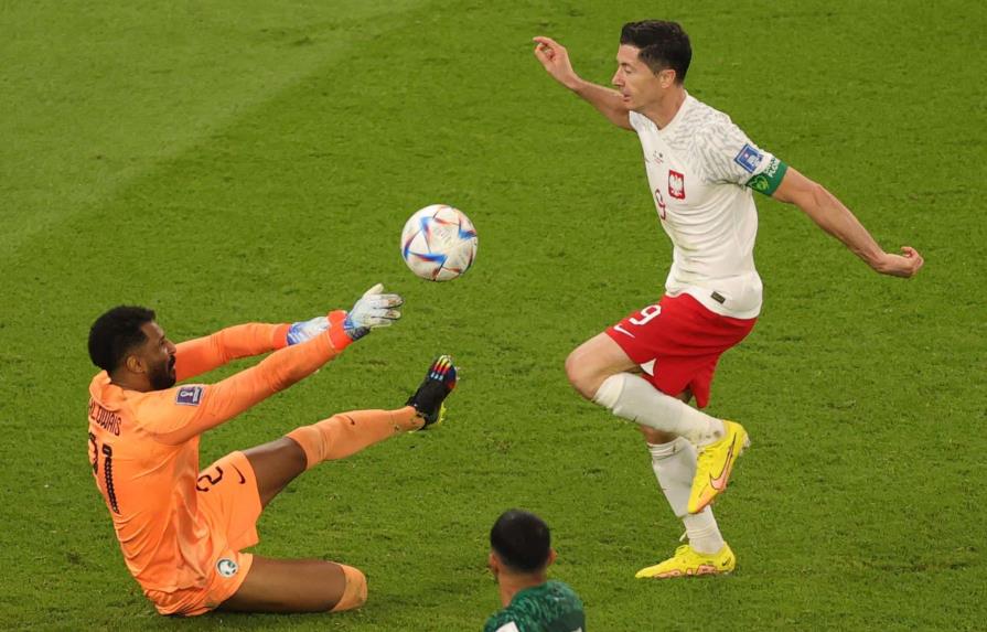 Polonia derrotó 2-0 a Arabia Saudita y asaltó el liderato del Grupo C de Qatar-2022