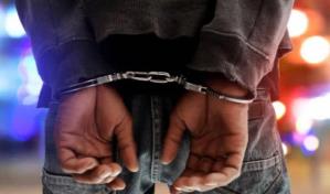 Se entrega hombre acusado de quemar a su pareja en Los Mameyes