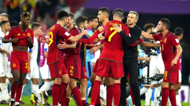 Luis Enrique: Si Ferran hace el gesto del chupete lo cambio al momento