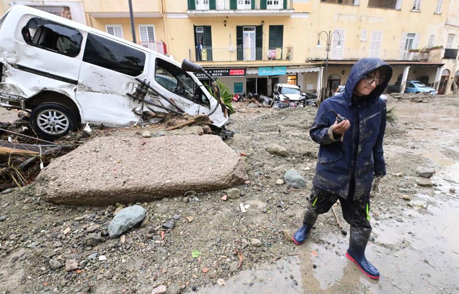 Tres muertos y nueve despararecidos por deslizamiento de tierra en isla italiana Ischia