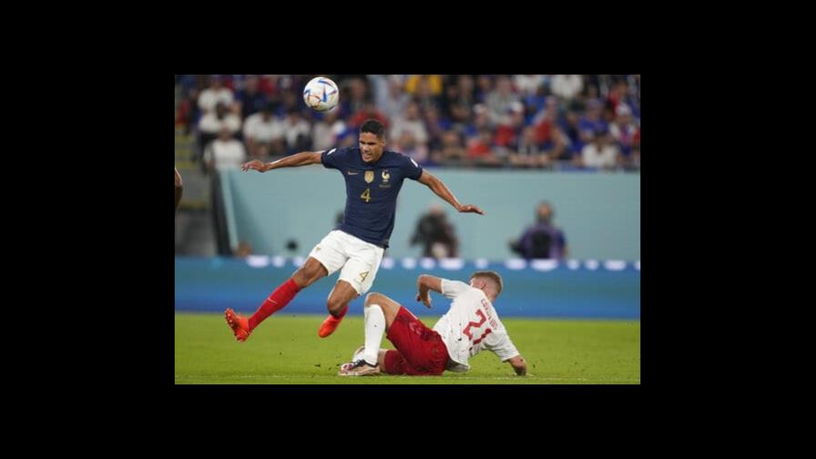 La vuelta de Varane levanta el ánimo de Francia en Mundial de Qatar