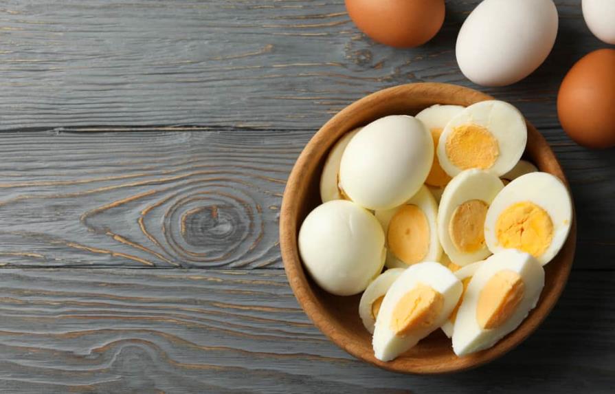 Cómo pelar fácilmente un huevo duro