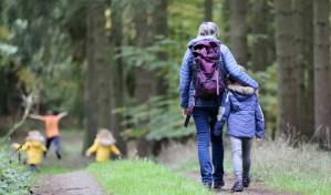 Caminatas terapéuticas, una forma de eliminar el estrés, la ansiedad y el agotamiento
