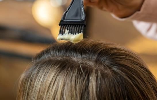 Decoloración: tips para recuperar la fuerza y el brillo de tu cabello