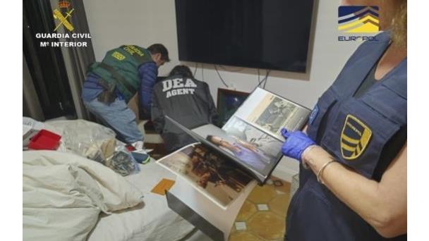 Desmantelan en España un supercártel de cocaína dirigido desde Dubái