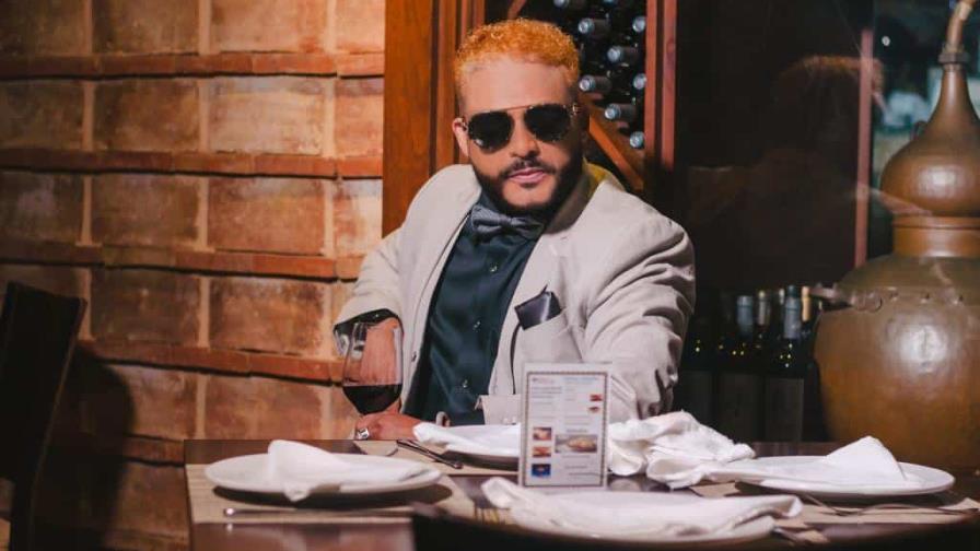 Onasis Templario estrena el merengue La trampa