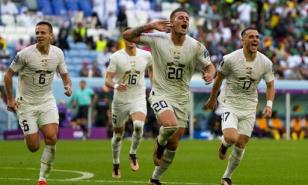 Aboubakar salva el empate para Camerún ante Serbia