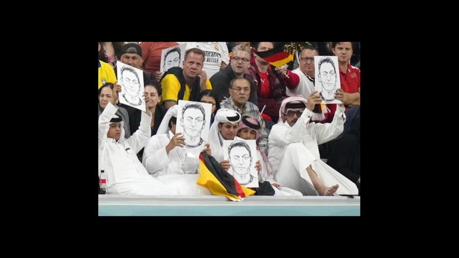 Aficionados qatarís responden a protesta de Alemania