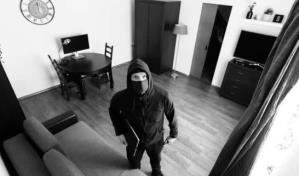 El truco que usan los ladrones para saber si hay gente en casa