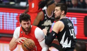 VIDEO | Powell anota 32, los Clippers remontan ante Blazers